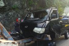 Mobil Pikap Terjun ke Laut Sungai Barameh, Tiga Penumpang Hilang - JPNN.com Sumbar
