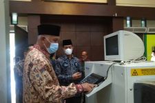 Mahyeldi Temukan Alat X-Ray di Asrama Haji Padang Tak Bekerja Maksimal - JPNN.com Sumbar