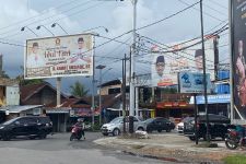 Bapenda Padang Kekurangan Anggota untuk Mencopot Reklame Kedaluarsa - JPNN.com Sumbar
