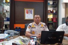 Satpol PP Padang Melarang Masyarakat Memberikan Uang pada Anak Jalanan, Hal Ini Bisa Terjadi - JPNN.com Sumbar