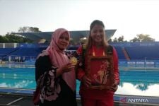 Di Balik Prestasi Meliana Ratih Meraih Emas di ASEAN Para Games, Ada Perjuangan Ibu yang Luar Biasa - JPNN.com Sumbar