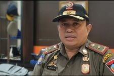 Komandan Peleton Praja Wanita Satpol PP Padang Dipukul Seorang Perempuan yang Mengaku Wartawan - JPNN.com Sumbar