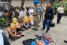 Siswa SD Bawa Senjata Tajam untuk Tawuran Bersama Pelajar SMP di Kota Padang - JPNN.com Sumbar