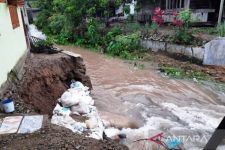 Zona Merah Banjir di Solok Selatan Mulai Berkurang - JPNN.com Sumbar