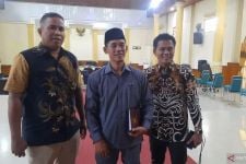 Ketua DPRD Kota Pariaman Diberhentikan - JPNN.com Sumbar