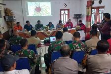 Gunung Marapi Siaga: Pemkab Agam, TNI, Polri, dan PVMBG Gelar Rapat Darurat - JPNN.com Sumbar