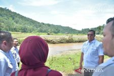 Pejabat Wali Kota Sawahlunto Desak Perangkat Daerah Menyalurkan Bantuan untuk Petani Terdampak Banjir - JPNN.com Sumbar