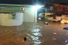 Diguyur Hujan Selama 5 Jam, Sejumlah Wilayah di Medan Direndam Banjir - JPNN.com Sumut