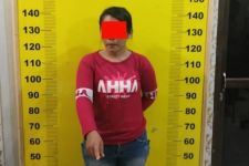 Wanita Ini Diam-diam Mengedarkan Narkoba dari Rumahnya, Tak Berkutik Saat Digrebek Polisi - JPNN.com Sumut