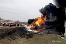 Depot Bahan Bakar Rusia Dihantam Roket, Moskow Sebut Ganggu Perundingan Damai, Ukraina Bungkam - JPNN.com Sumut