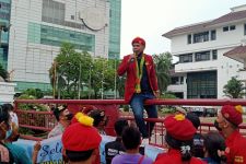 Puluhan Mahasiswa Geruduk Balai Kota, Desak Bobby Nasution Evaluasi Kinerja Anak Buahnya - JPNN.com Sumut