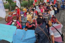 PN Simalungun Tolak Prapid Thomson Ambarita, Masyarakat Adat Lamtoras: Perjuangan Kami Tidak Berhenti - JPNN.com Sumut