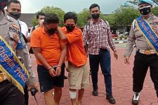 Lihat Nih Tampang Dua Pelaku Pelemparan Bus yang Tewaskan Pemudik, Kakinya Pincang Ditembak - JPNN.com Sumut