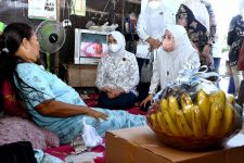Nestapa Ibu 10 Anak Pencari Barang Bekas yang Menderita Kanker Rahim - JPNN.com Sumut