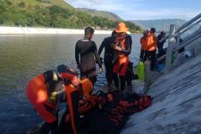 Pekerja Proyek Jembatan Asal Jabar Hilang di Danau Toba, SAR Bergerak - JPNN.com Sumut