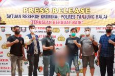 Setahun Buron, Upin Ipin Pembobol Rumah Plt Ketua PWI Tanjungbalai Diringkus, Lihat Tuh Tampangnya - JPNN.com Sumut