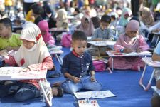 Begini Cara Yayasan Kampung Sendiri Edukasi Ratusan Anak untuk Peduli Satwa - JPNN.com Sumut