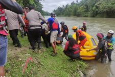 Tim SAR Gabungan Temukan Jasad Mahasiswa yang Hilang di Sungai Bah Bolon - JPNN.com Sumut