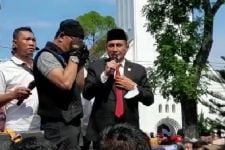 Edy Rahmayadi Temui Massa Ormas Islam Tolak Kenaikan Harga BBM: Rakyat Menengah ke Bawah yang Terdampak - JPNN.com Sumut