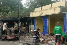 Anak Buah Bobby Nasution Beraksi, Bangunan Milik Parpol dan OKP di Medan Diratakan - JPNN.com Sumut