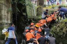 Geger, Seorang Pria Ditemukan Tewas di Pinggir Sungai Bah Bolon, Ada Luka-luka di Tubuhnya - JPNN.com Sumut