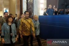 Presiden Jokowi Minta Berhati-hati Pilih Pemimpin saat Pengukuhan DPN Apindo yang Dihadiri Ganjar - JPNN.com Sumut