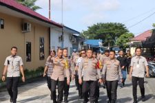 Sambangi Polres Serdang Bedagai, Kapolda Sumut Motivasi Personel Tingkatkan Pelayanan - JPNN.com Sumut