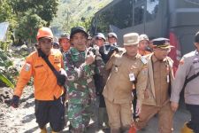 Banjir Bandang Humbahas, Tim SAR Temukan Korban Kedua - JPNN.com Sumut