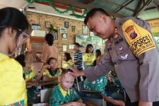 Sambangi Panti Disabilitas, Kapolres Simalungun: Anak-anak Hebat Ini Tanggung Jawab Kita Bersama - JPNN.com Sumut