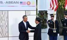 Presiden Barrack Obama Sambut Jokowi di US-ASEAN Summit