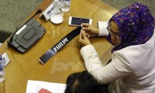 Pimpin Sidang, Setya Novanto Dibuat Kaget Aksi Pita Hitam Anggotanya