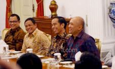 Indro Warkop Singgung Kekosongan Kursi Ketua, Jokowi Terbahak-bahak