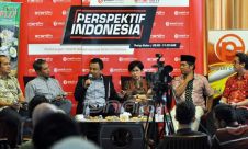 Menjaga Ingatan : Ekonomi dan Politik 2015