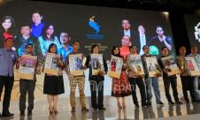 Jawa Pos Group Awards Berikan Penghargaan Kepada Para Pengusaha Berprestasi