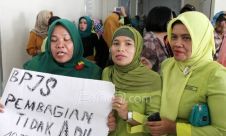 Tuntut Keadilan, Pegawai RSU Raden Mattaher Jambi Berunjuk Rasa