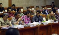 KPK, PPATK, POLRI dan Kejagung RDP Bersama Komisi XI DPR