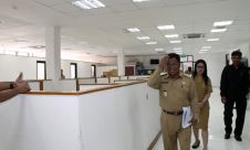 Kantor SKPD Sepi, Wabup Mimika Tepok Jidat