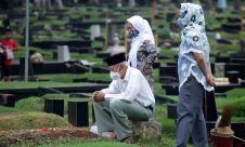 Ziarah Kubur Menjelang Ramadan