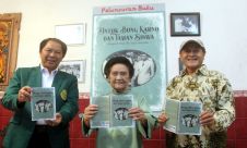 Buku Untuk Bung Karno dan Taman Siswa