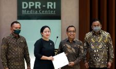 Pemerintah Serahkan Surpres Penunjukan Calon Panglima TNI Kepada DPR