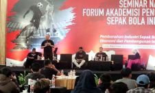 Mengkaji Pembenahan Industri Kreatif Sepak Bola Indonesia