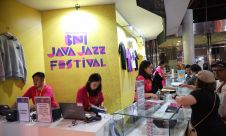 Berburu Merchandise BNI Java Jazz Festival 2023