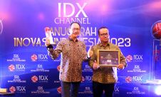 Smartfren Raih IDX Channel Anugerah Inovasi untuk Indonesia 2023