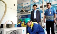 Daikin Buka Pusat Keunggulan di SMKN 2 Kendal