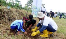 Penanaman 100 Pohon untuk Sejuta Harapan