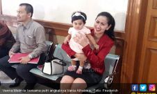 Vania Athabina, Putri Angkat Venna Melinda 