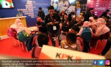 Pelajar Berburu Buku Cerita Di IIBF 2017