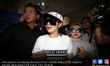 Syahrini Sambangi Bareskrim Polri