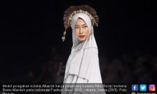 Perancang Busana Alba Riezqi Tampil di Indonesia Fashion Week 2019