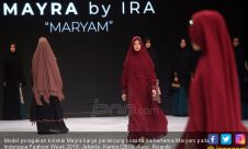 Perancang Busana Ira Tampil di Indonesia Fashion Week 2019
